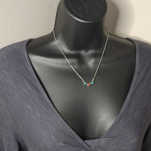 Cute Blue Red And Silver Tone 3 Heart Necklace 16.5 Inches Long - Picture 11 of 11